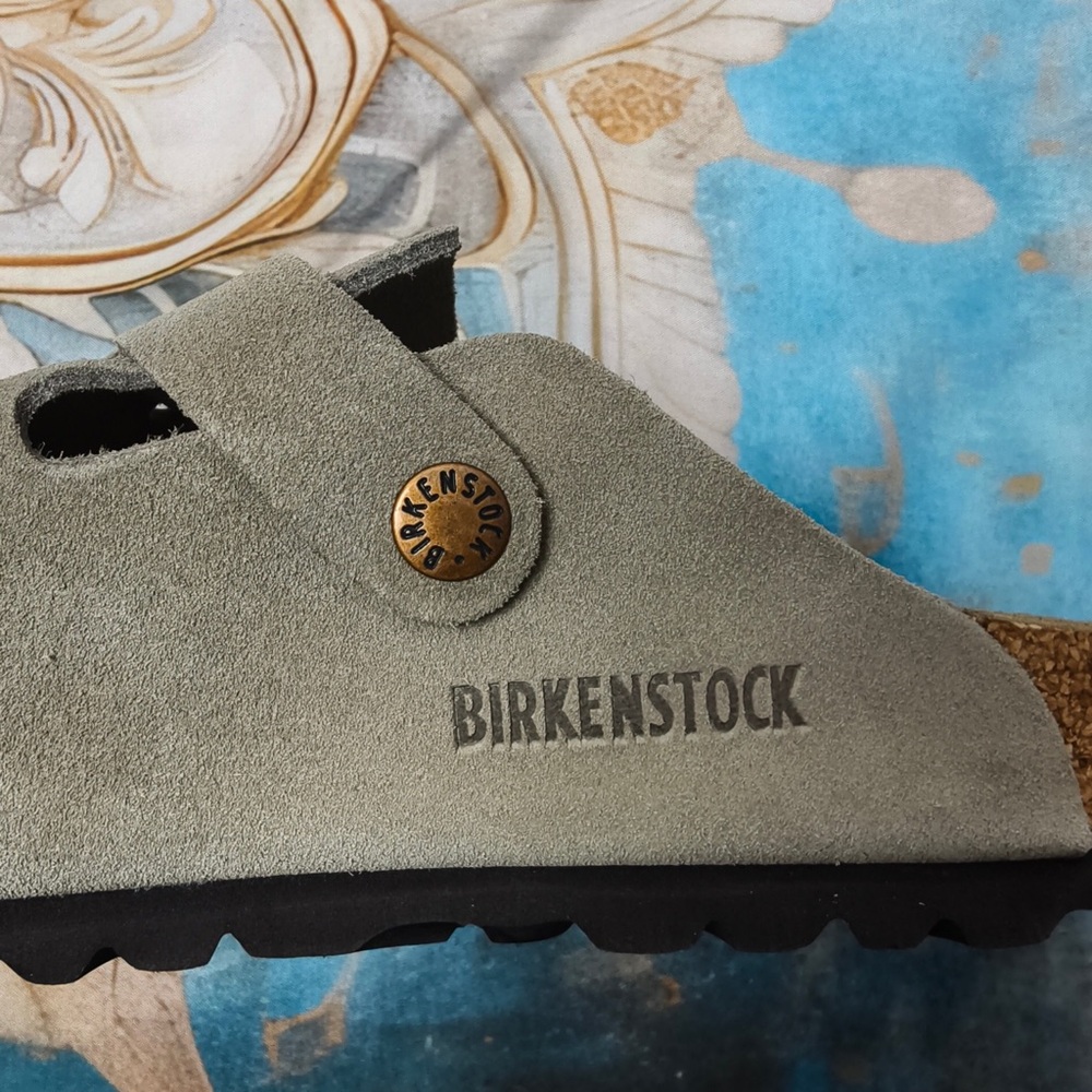 NWT Women's Birkenstock Boston Shoes in Taupe Suede - Narrow Fit - Picture 5 of 5